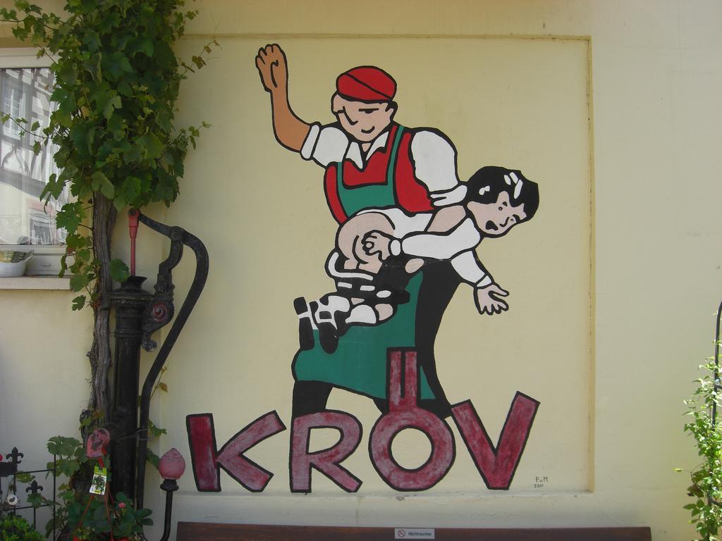 Hotel Reichsschenke Zum Ritter Gotz "Garni" Kröv Exterior foto