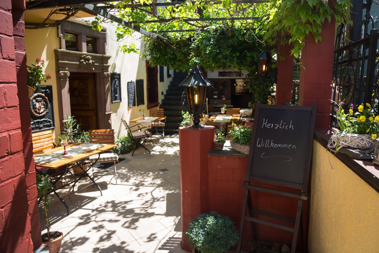 Hotel Reichsschenke Zum Ritter Gotz "Garni" Kröv Exterior foto